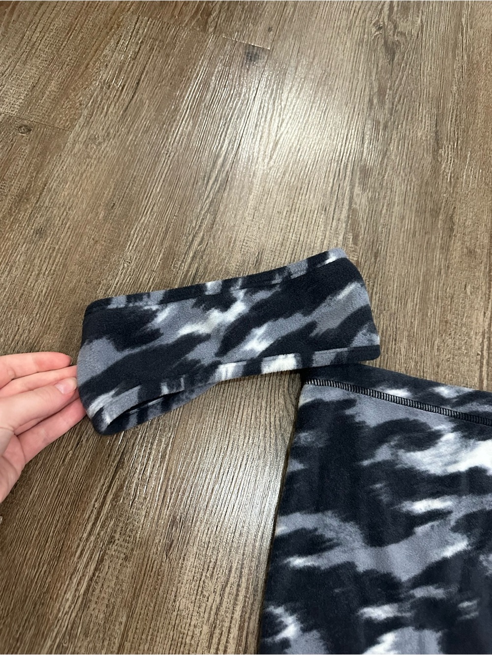 Old Navy Black & Gray Camo Neck Warmer and Ear Warmer